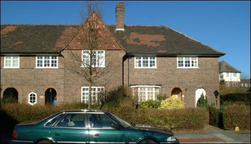 08-12 Neale Close